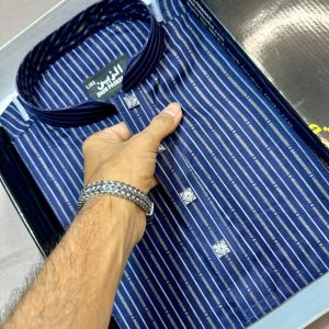 Alternative view of 𝗜𝗡𝗗𝗜𝗔𝗡 𝗟𝗘𝗦𝗦 𝗖𝗢𝗧𝗧𝗢𝗡 𝗣𝗥𝗜𝗡𝗧 (𝐂𝐎𝐃 – 501) < deepনেভি ব্লু উপরে গোল্ডেন স্ট্রাইব>